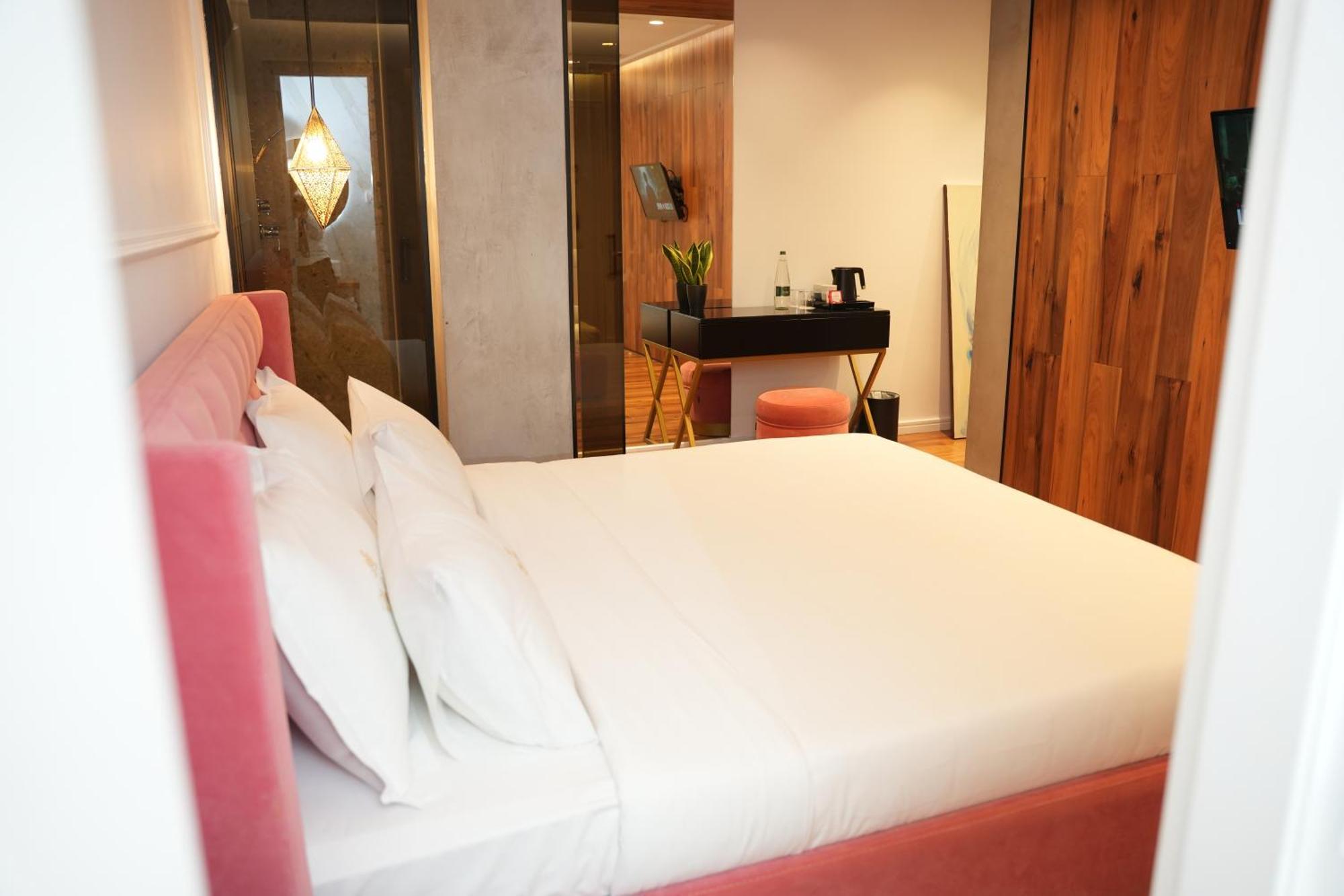 La Suite Boutique Hotel Tirana Exterior foto