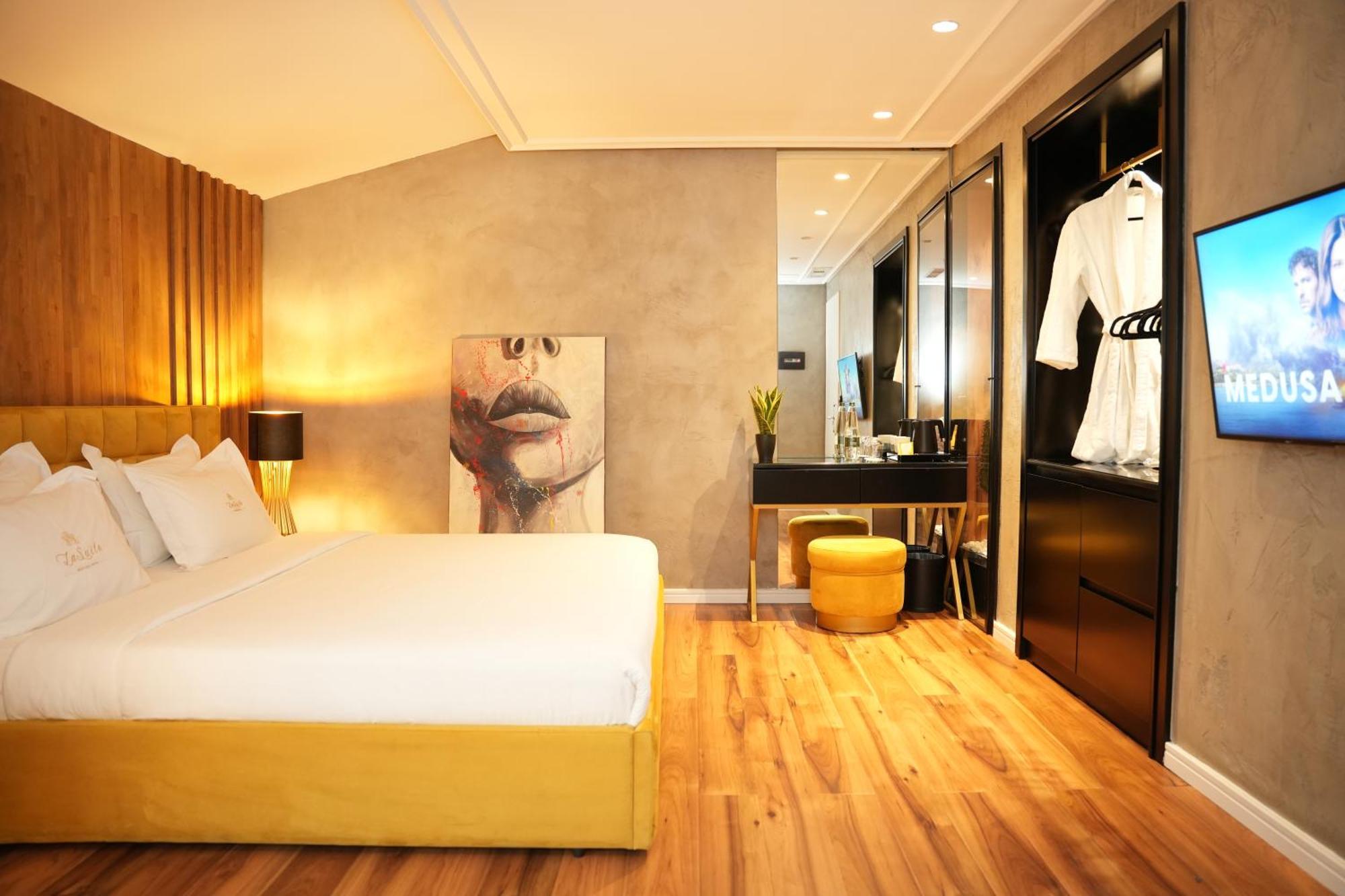 La Suite Boutique Hotel Tirana Exterior foto