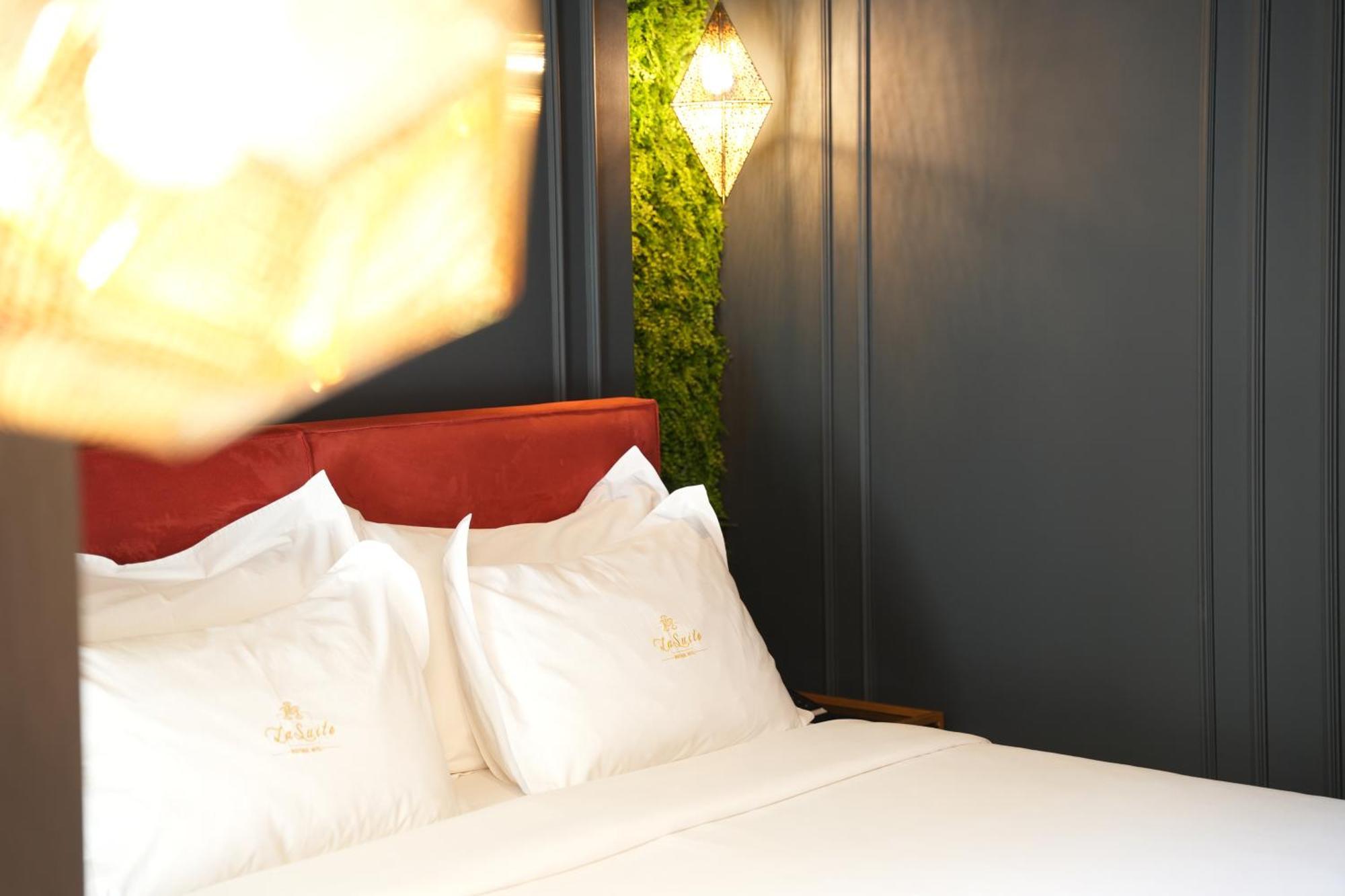 La Suite Boutique Hotel Tirana Exterior foto